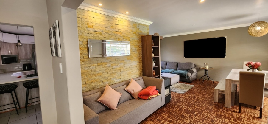 4 Bedroom Property for Sale in Roodia Free State